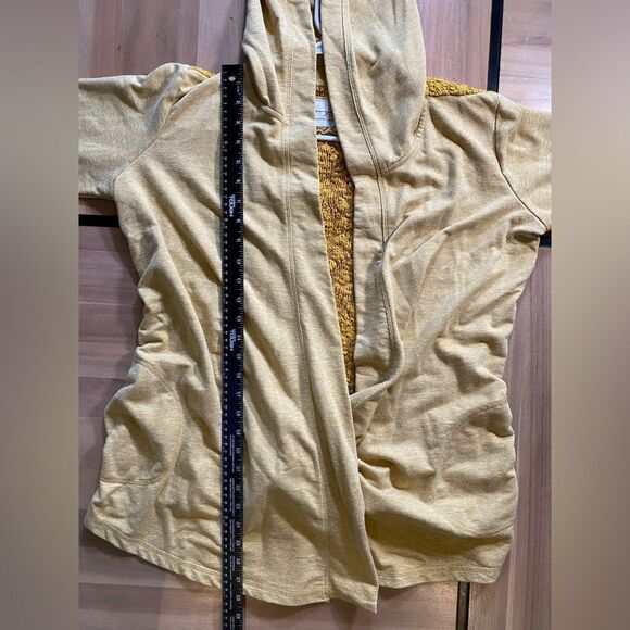 Evys tree yellow cardigan‎ - Picture 4 of 6